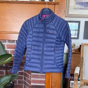Patagonia Women's Navy Puffer Jacket